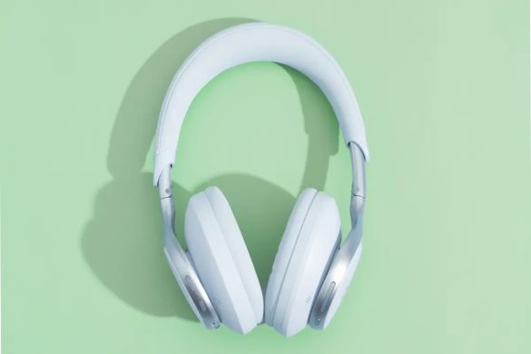 Headphones-The Best Cheap Wireless Headphones