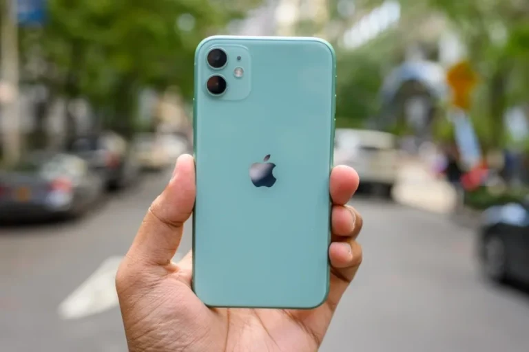 Apple Green iPhone 11 review: Beautifully, Present phone!